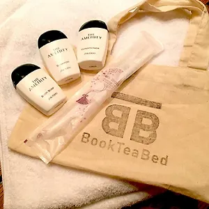 ホステル Book Tea Bed 銀座店, 東京都